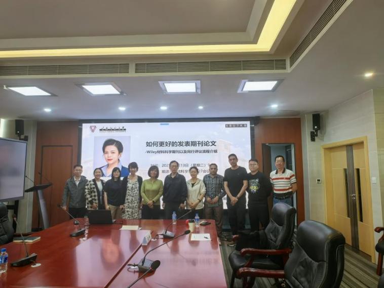 129be5c79d5b35f0cc35f63f10fd13be_